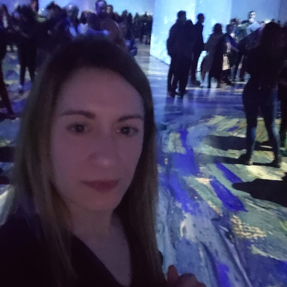 Meet your Posher, Maria - Picture 1 of 1